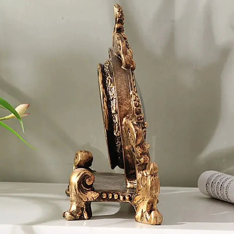 Detal tarczy zegara stojącego vintage 11,5 cm