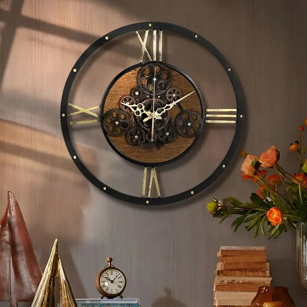 Zegar industrialny retro z obracającym się mechanizmem kół zębatych
