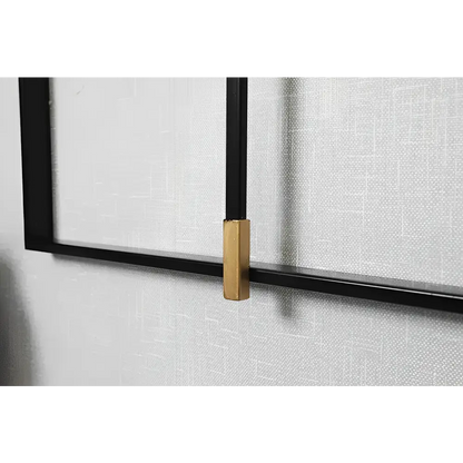 Kwadratowy zegar ścienny minimalistyczny czarno-złoty 60 cm